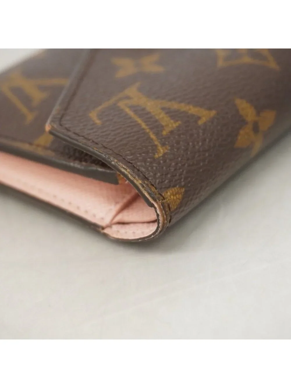 Louis Vuitton Trifold Wallet Monogram Portefeuille Victorine Rosevalerine